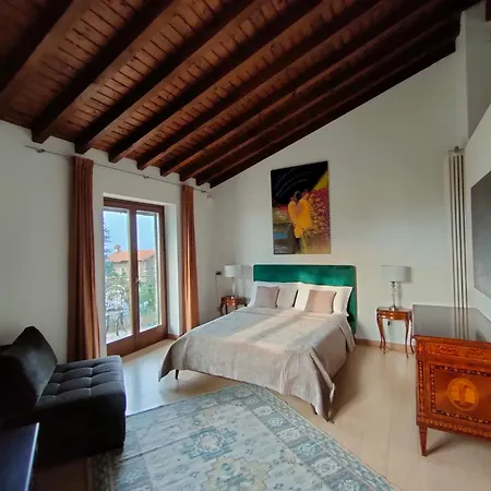 With View Проживание в семье