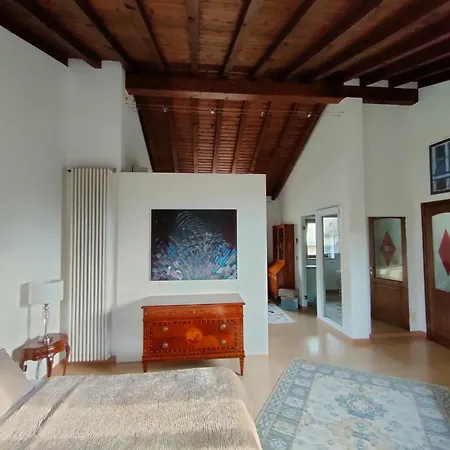 With View ホームステイ