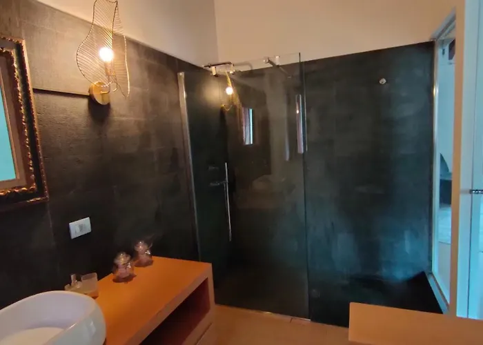 With View Homestay *