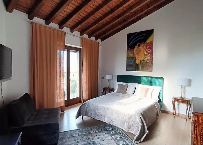 With View Homestay Colico