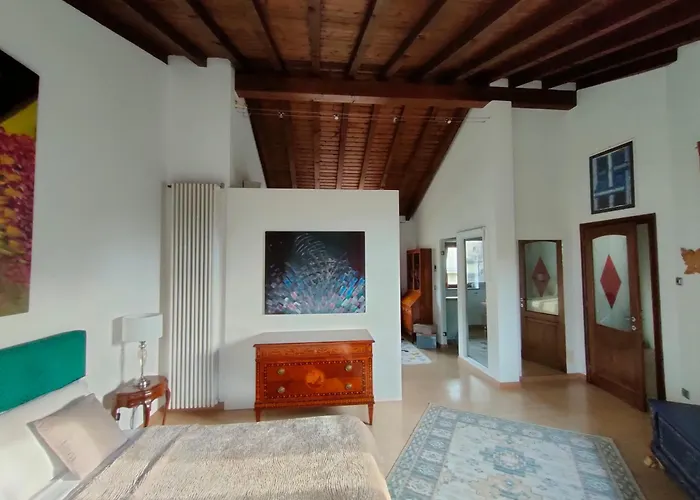 With View Проживание в семье