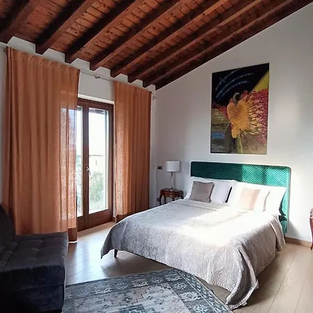 With View Homestay Colico