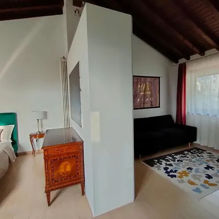 Homestay With View Colico